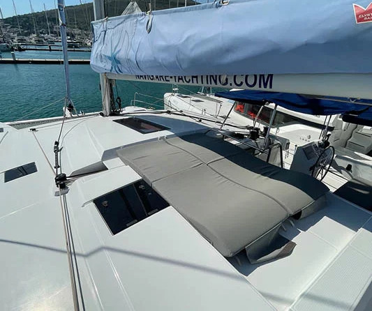 Fountaine Pajot Astrea 42