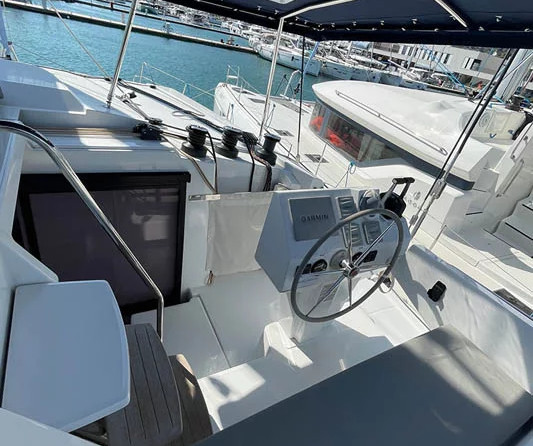 Fountaine Pajot Astrea 42