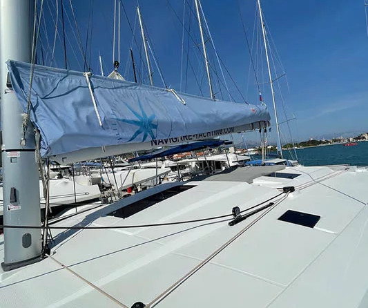 Fountaine Pajot Astrea 42