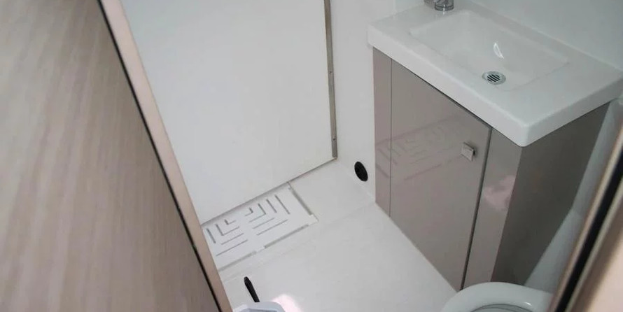 Fountaine Pajot Astrea 42