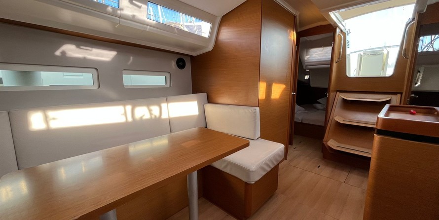 Jeanneau Sun Odyssey 410