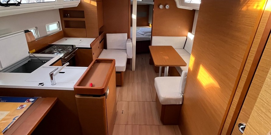 Jeanneau Sun Odyssey 410