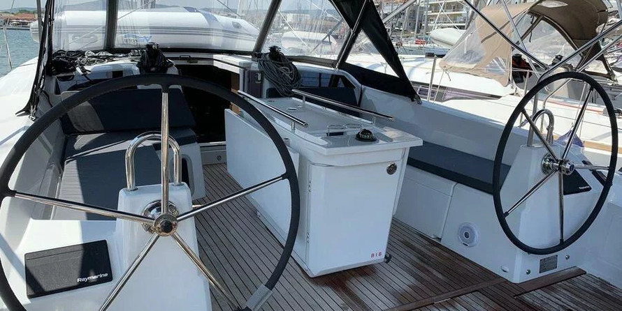 Oceanis 40