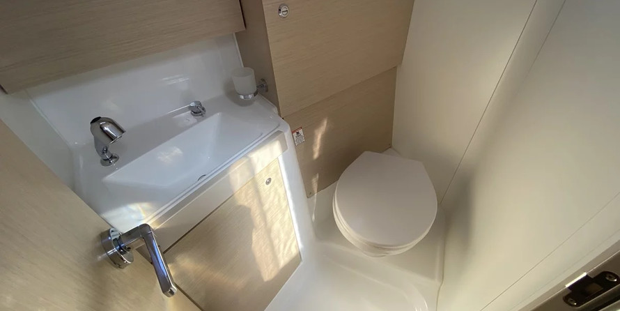 Beneteau Oceanis 35.1