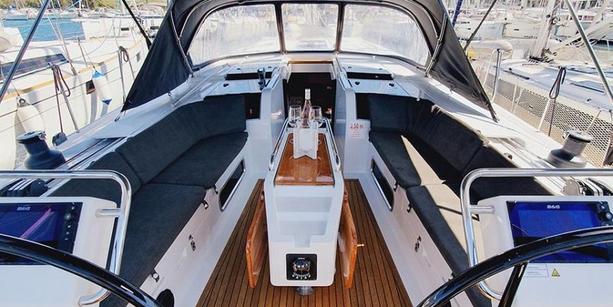 Hanse 505 - 5 + 1 cab.