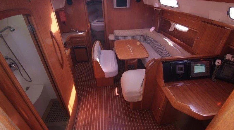 Bavaria 42 Cruiser