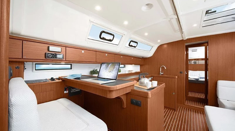 Bavaria Cruiser 51