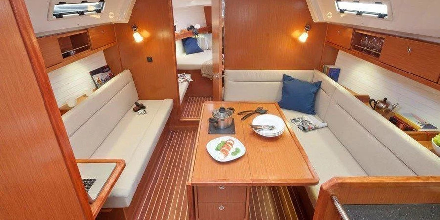 Bavaria Cruiser 36