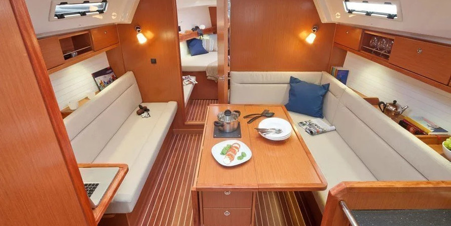 Bavaria Cruiser 36