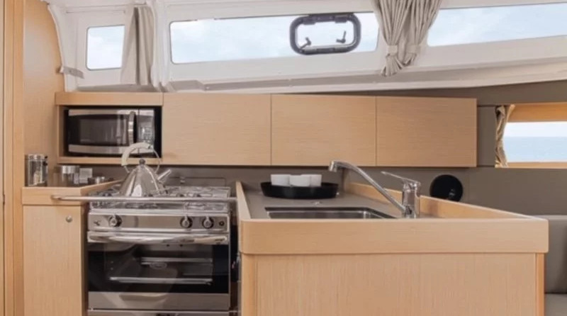 Beneteau Oceanis 35.1