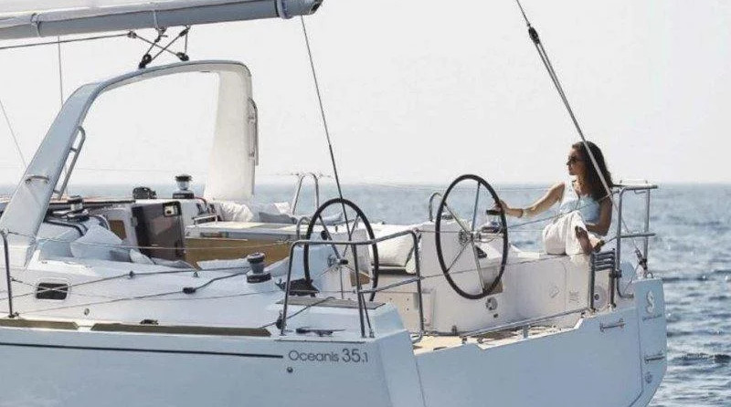Beneteau Oceanis 35.1