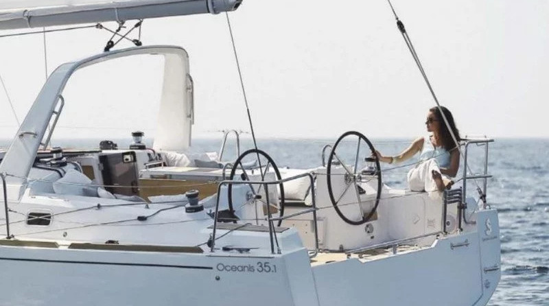 Beneteau Oceanis 35.1