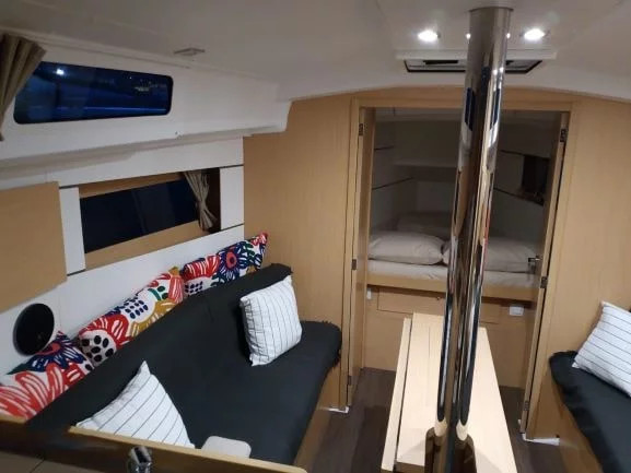 Beneteau Oceanis 35.1
