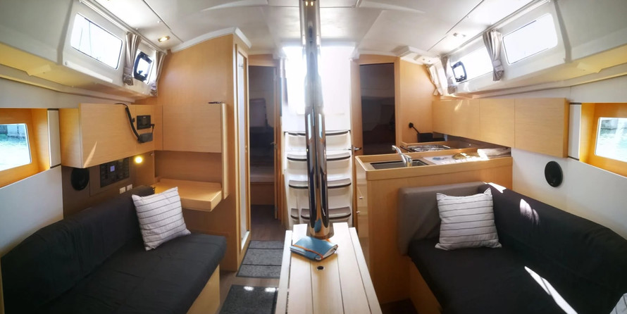 Beneteau Oceanis 35.1