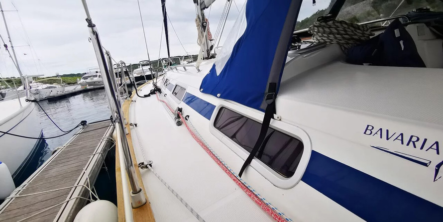 Bavaria 44