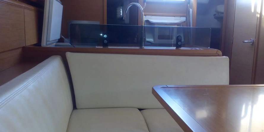 Jeanneau Sun Odyssey 379