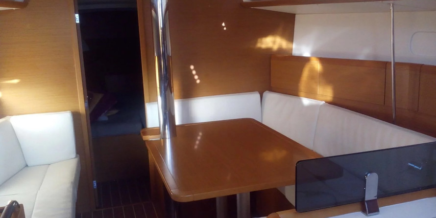 Jeanneau Sun Odyssey 379
