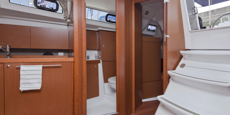 Beneteau Oceanis 35.1
