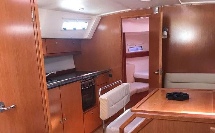 Bavaria 40