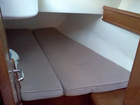 Jeanneau Sun Odyssey 42.2