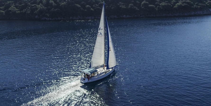 Bavaria 44
