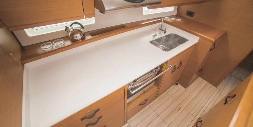 Jeanneau 54 - 6 cab.