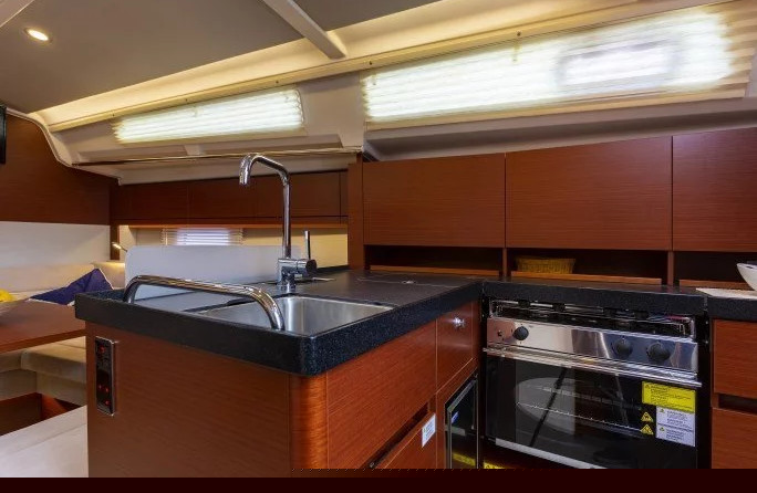 Hanse 388