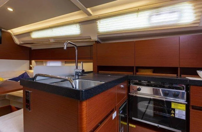 Hanse 388