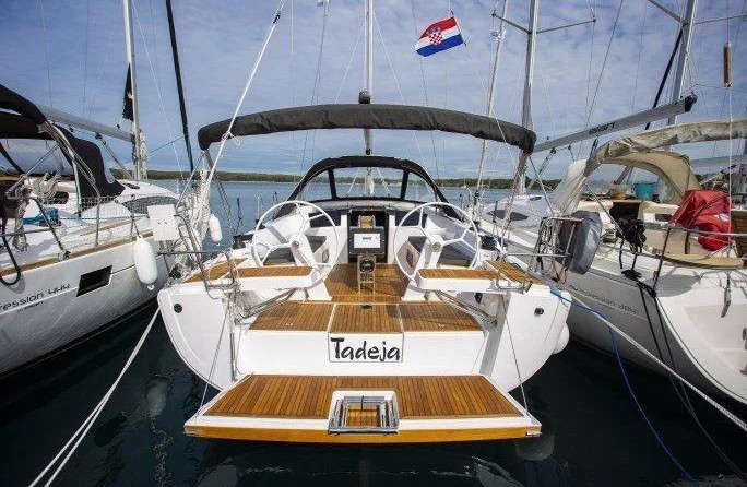 Hanse 388