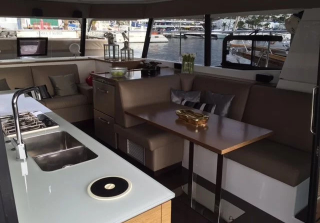 Fountaine Pajot MY 37
