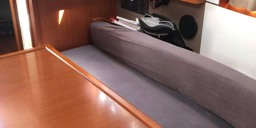 Beneteau Oceanis 38.1