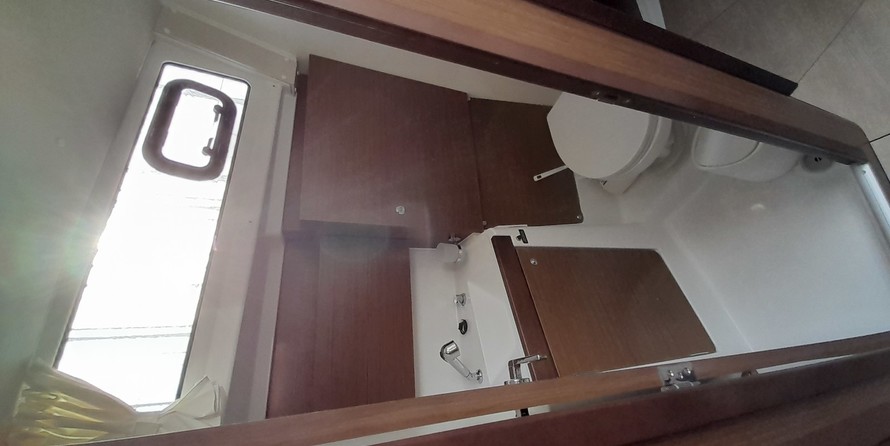 Beneteau Oceanis 38.1