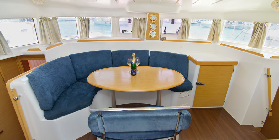 Lagoon 380