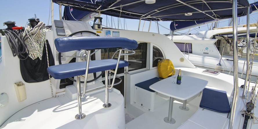 Lagoon 380