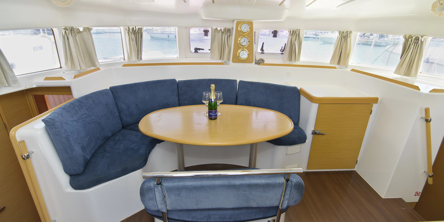 Lagoon 380