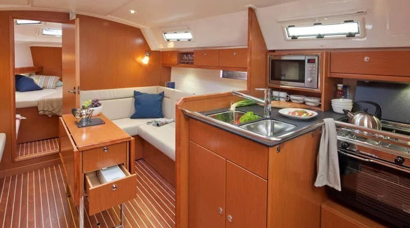 Bavaria Cruiser 36