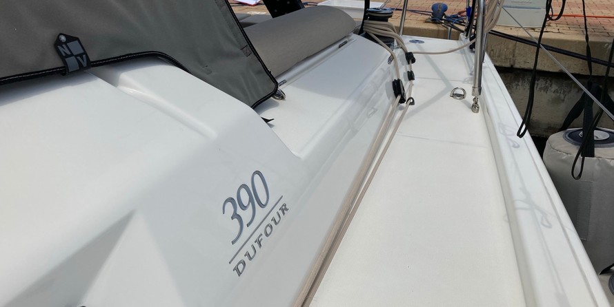 Dufour 390 Grand Large