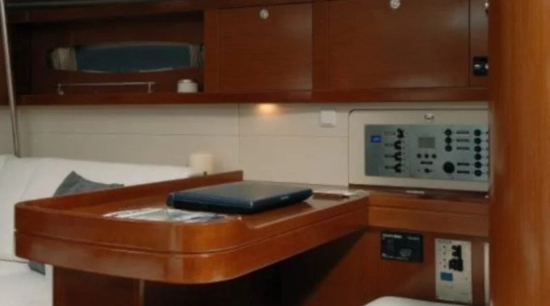 Beneteau Oceanis 50 Family