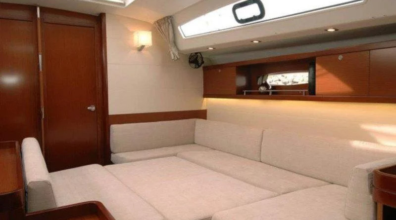 Beneteau Oceanis 50 Family