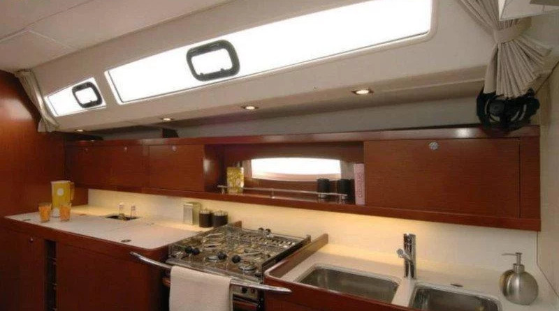 Beneteau Oceanis 50 Family