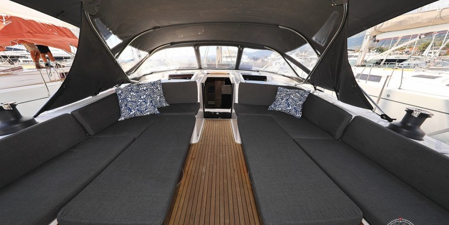 Hanse 508