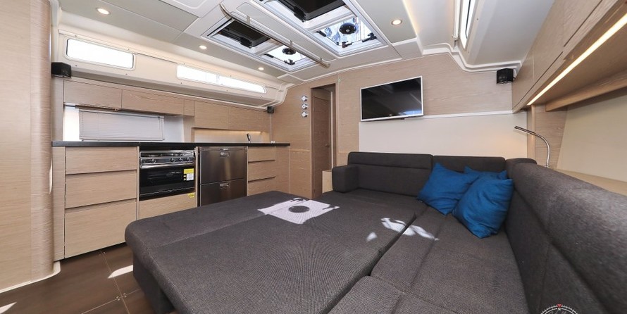 Hanse 508