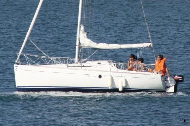 Beneteau First 211