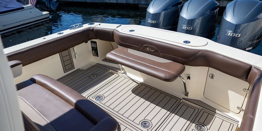 Scout Boats 350 LXF