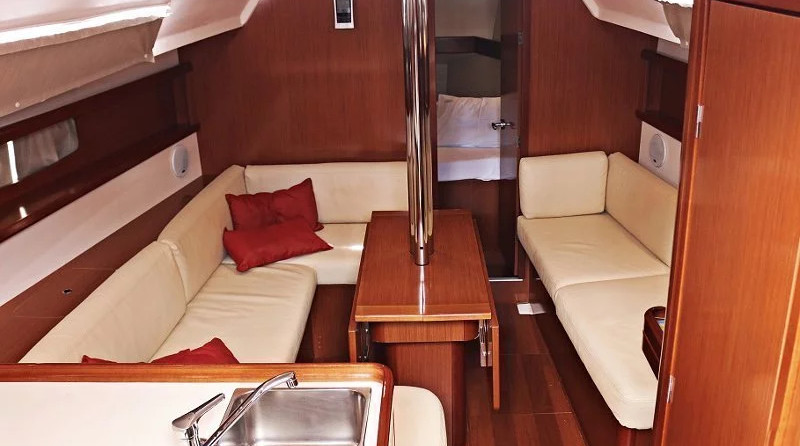 Beneteau Oceanis 34