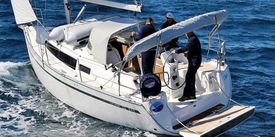 BAVARIA C 33