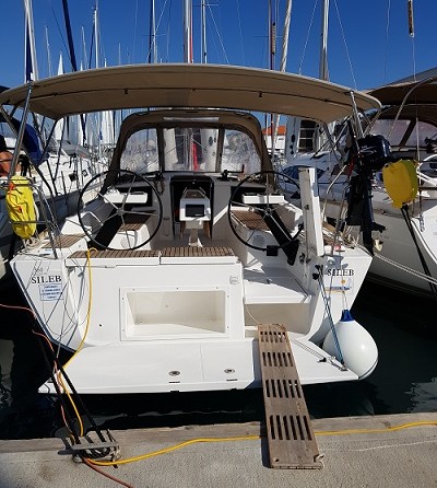 Dufour 360 GL - 3 cab.
