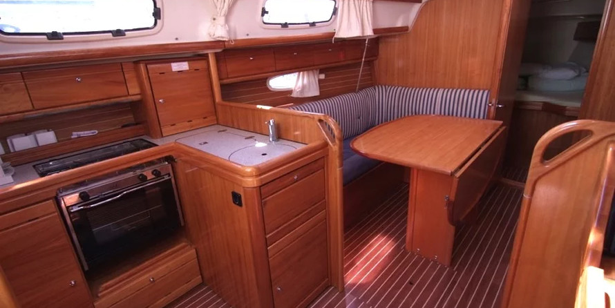 Bavaria 33 Cruiser