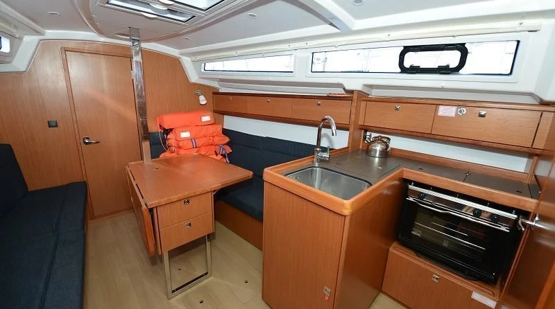 Bavaria 33 Cruiser