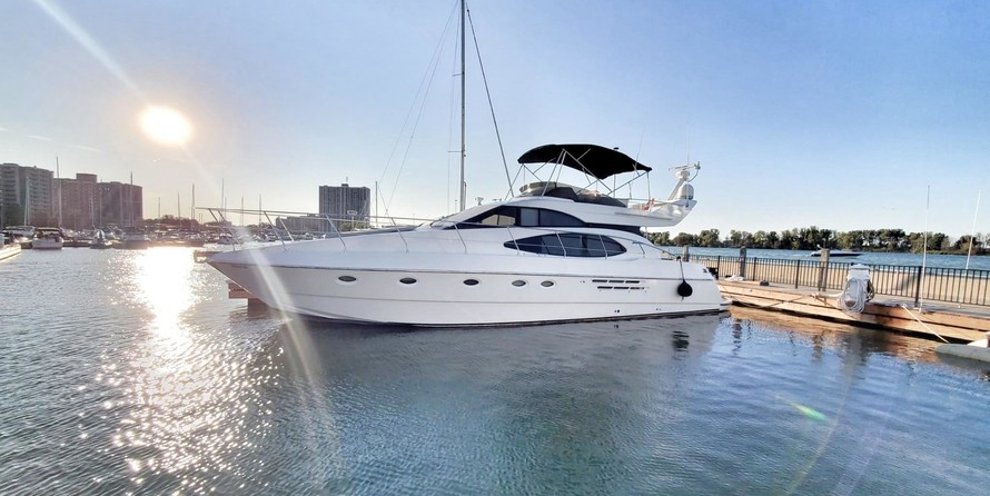 Azimut Flybridge 52